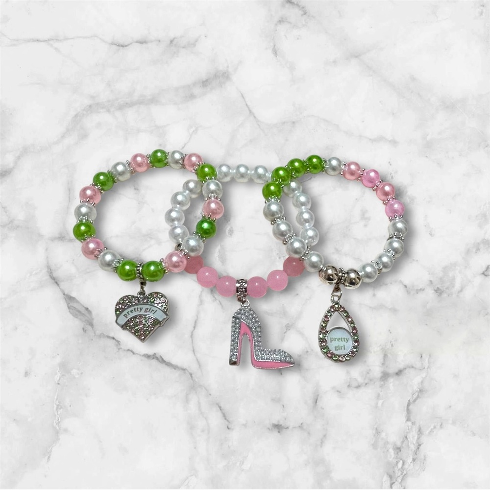 Alpha Kappa Alpha Beaded Charm Bracelet Set